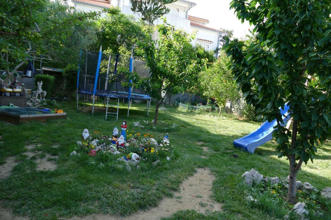 Ljubica & Ante Paparic Apartment Lopar Exterior photo